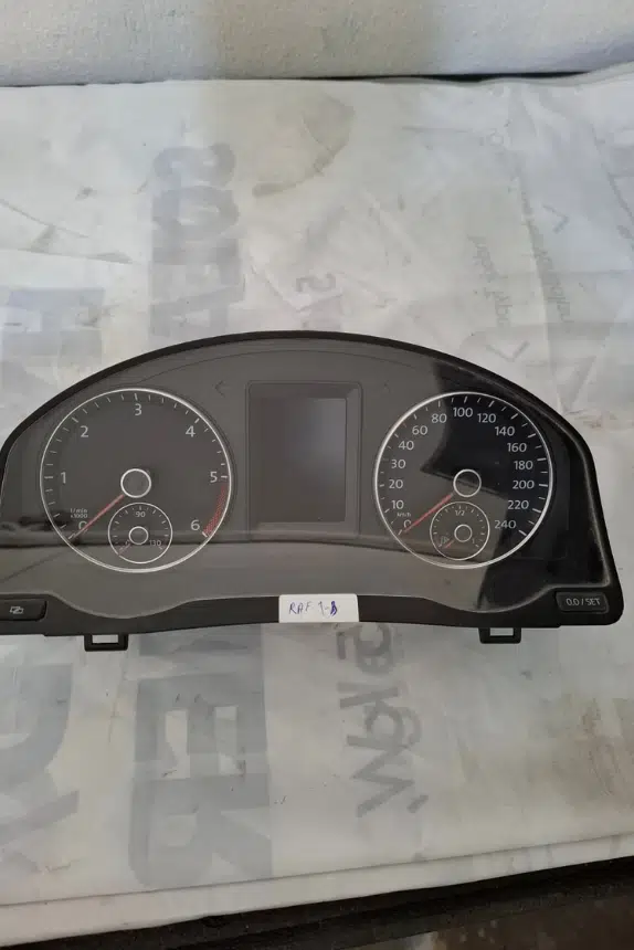 VW JETTA 11-14 KİLOMETRE GÖSTERGE SAATİ 5C6920872AX