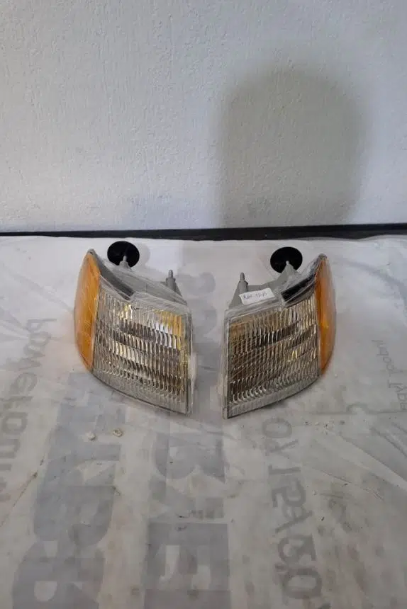 Sinyal Lambasi / Park Lambası - 1989-1995 Mercury Cougar Sedan - TYC 5736- 06066802 