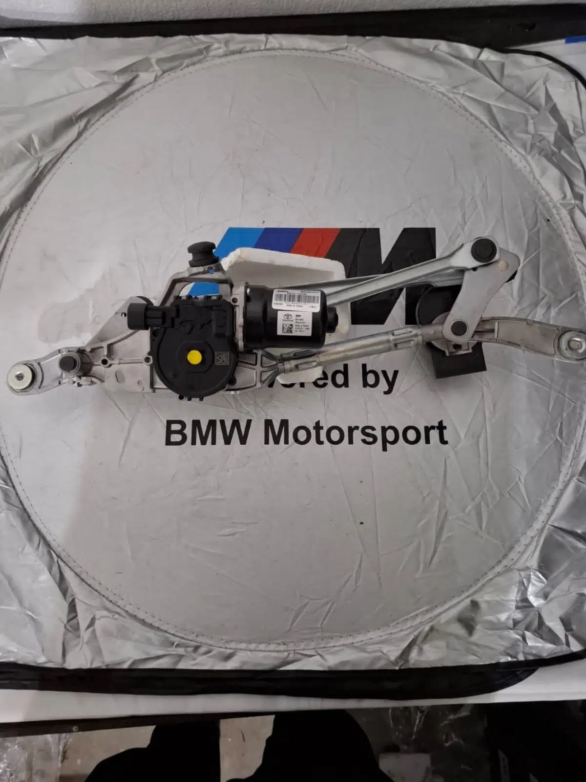 Toyota C-HR AX20 Ön Cam Silecek Mekanizması 85010-F4100 Sol Direksiyonlu 2024 28004622 9380 